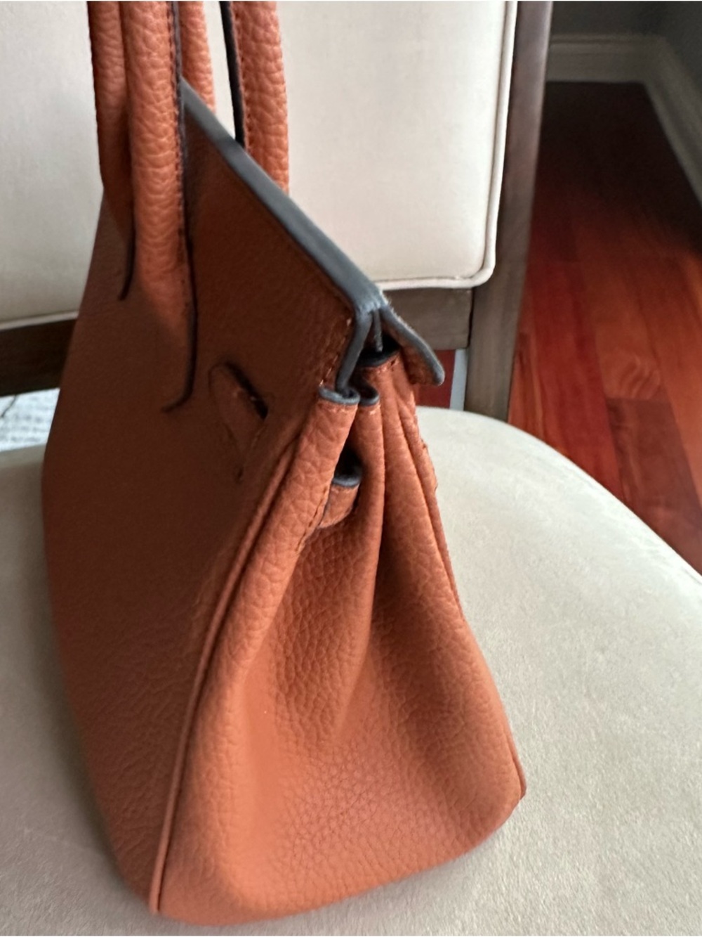 Caramel Structured Top Handle Bag | Gold Hardware | Chic Classic Style - Picture 4 of 17